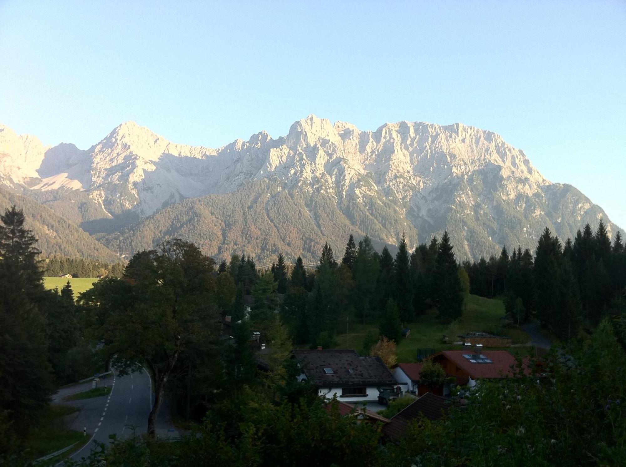 Baeckeralm - B&B 16 + Mittenwald Kültér fotó